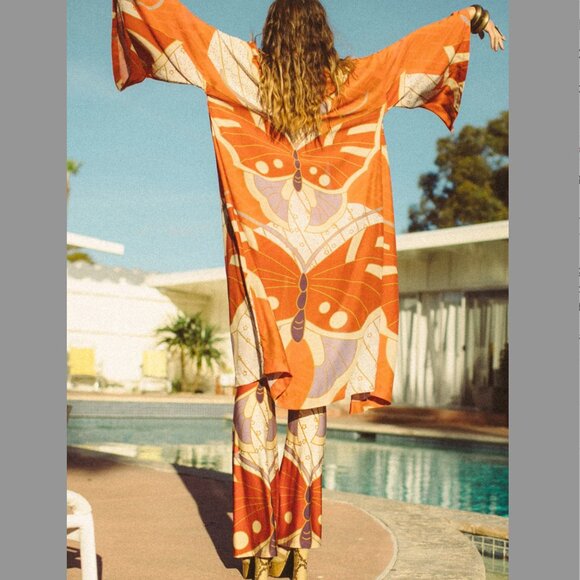 Novella Royale Other - Novella Royale - The Georgia Robe in Red Butterfly Size Small